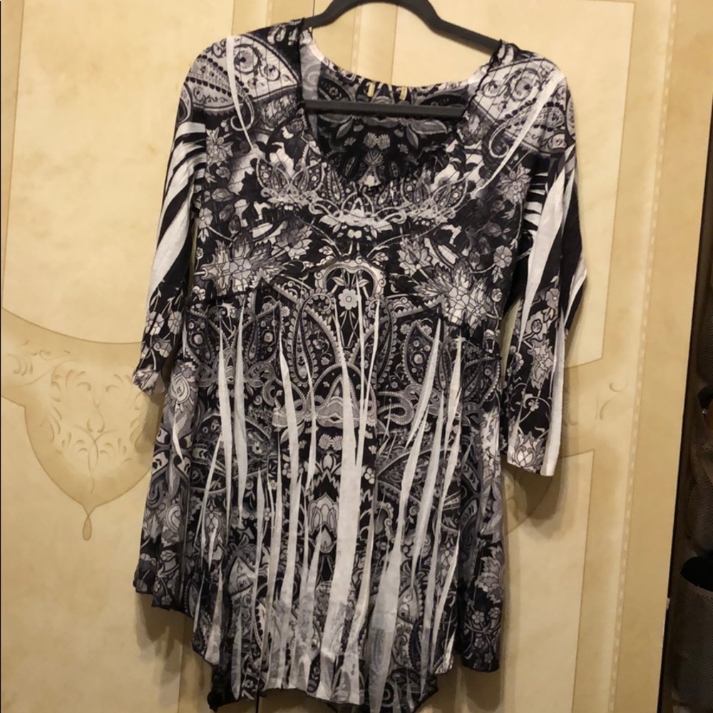 Flowy casual top